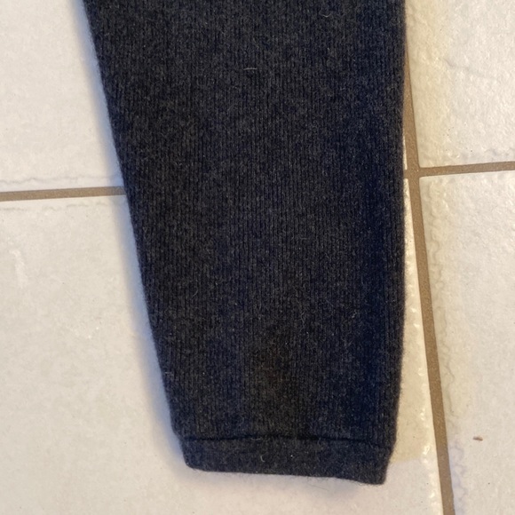 Genuine Cashmere Cropped Pants - Picture 13 of 15
